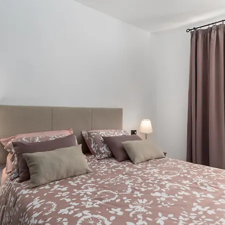 Casa Masoni * קולה ואל ד'אלזה